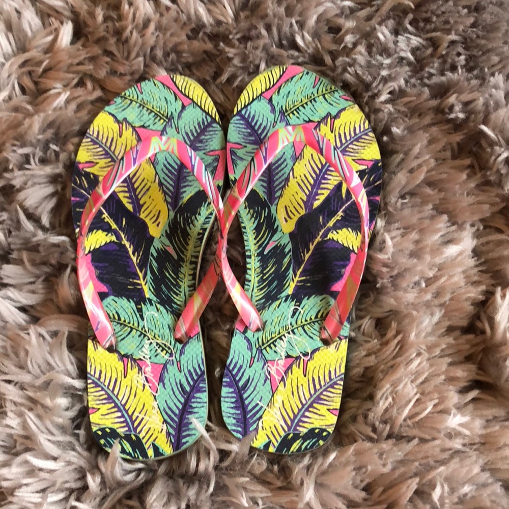 Vera Bradley Flip Flops